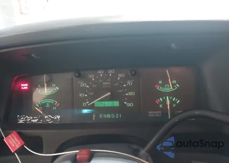 1993 Ford Aerostar z USA, uszkodzony, nr VIN 1FMDA41X8PZA42743